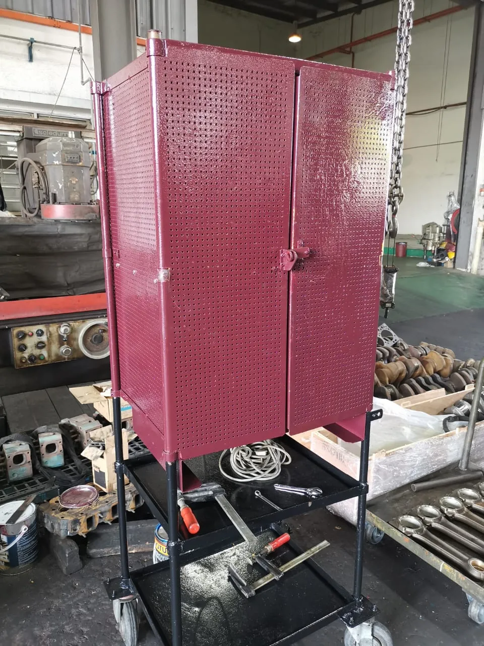 Mobile tool shelf fabrication